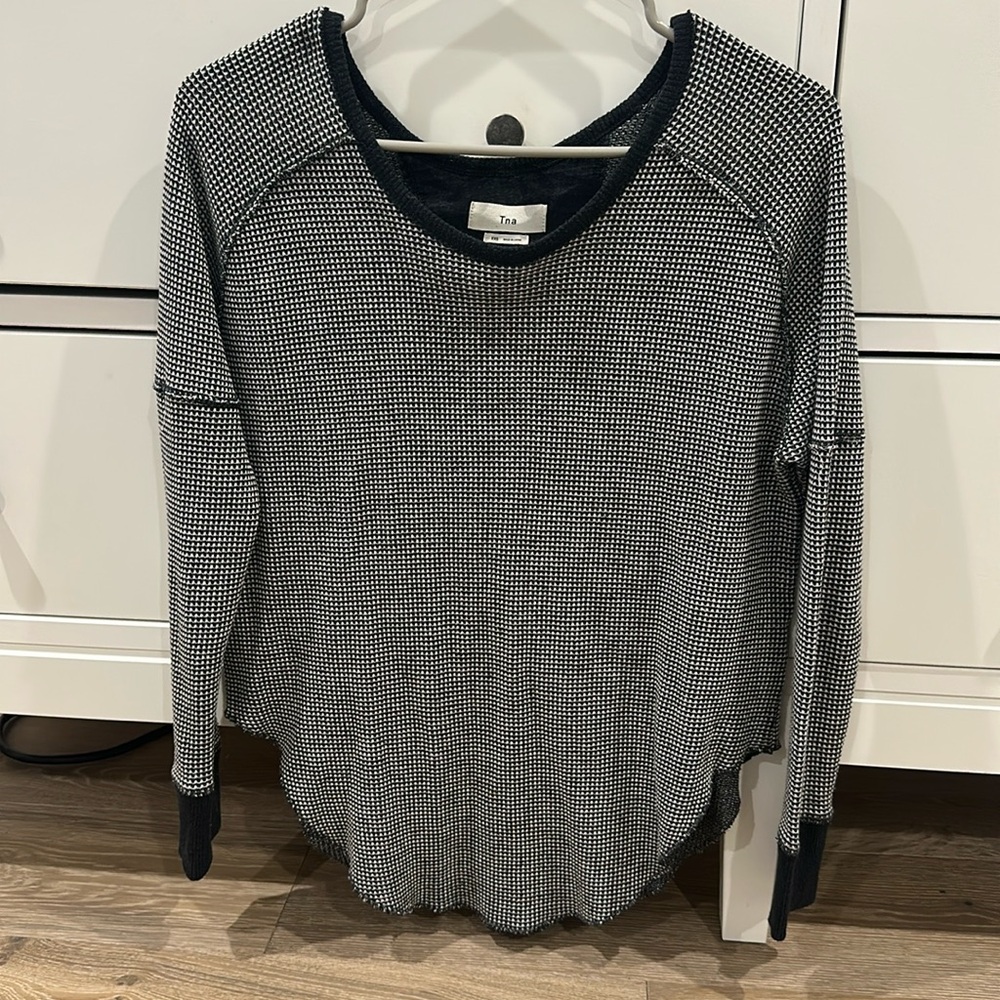 Women's Black and White Top